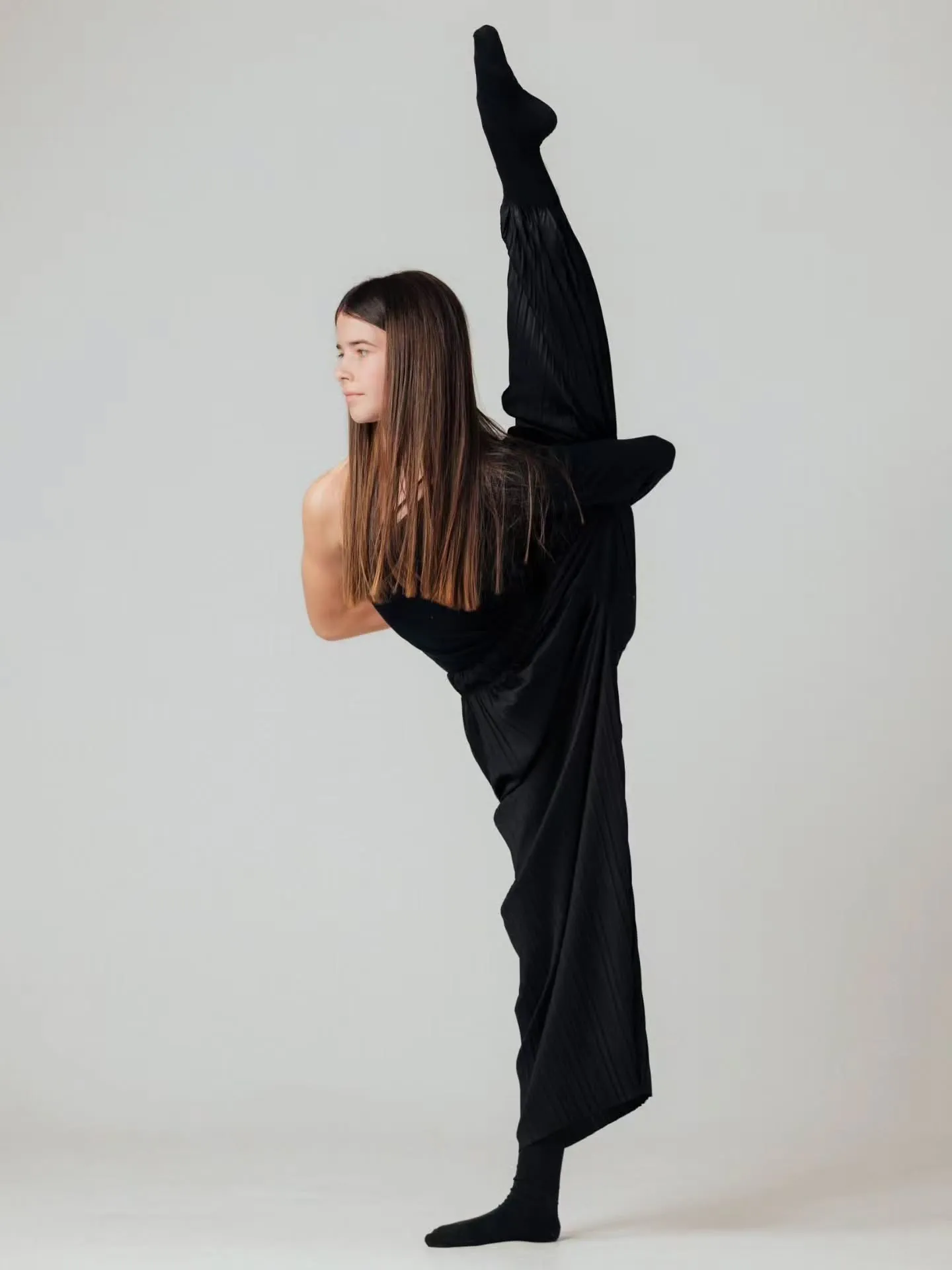 Plesač First Class Dance Team-a u pokretu (3)